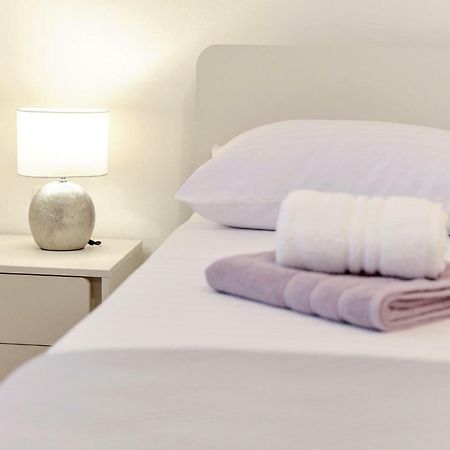 Luxury Apartments Boduja Sukosan Ngoại thất bức ảnh