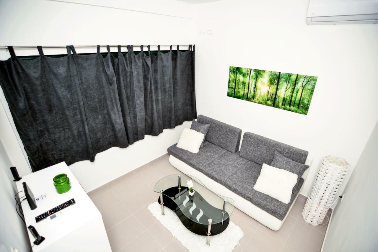 Luxury Apartments Boduja Sukosan Ngoại thất bức ảnh