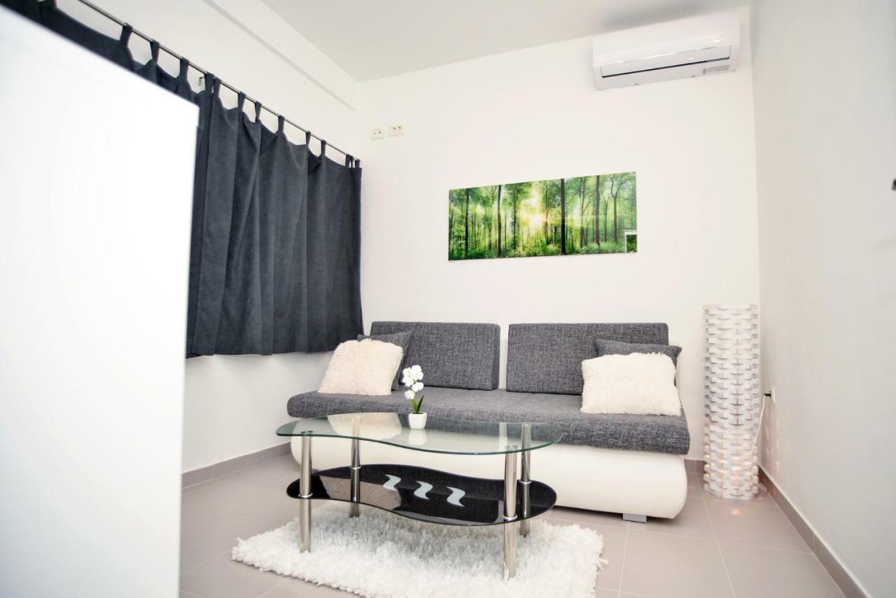 Luxury Apartments Boduja Sukosan Ngoại thất bức ảnh