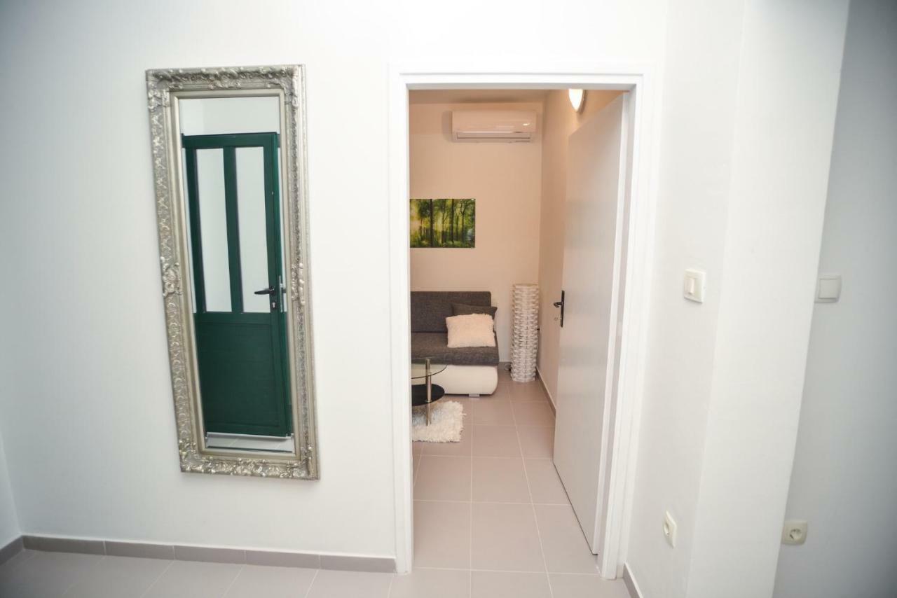Luxury Apartments Boduja Sukosan Ngoại thất bức ảnh